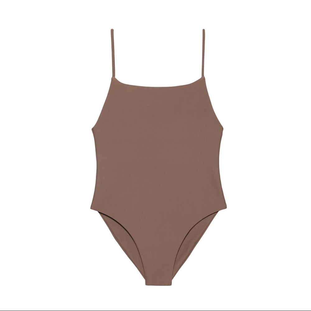 Micro Trophy One Piece